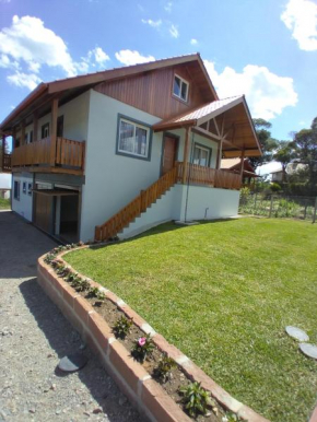 Excelente casa geminada com 3 dormitórios, Canela
